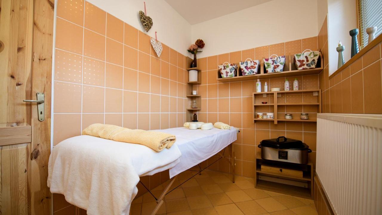 Wellness Penzion Eva Dolní Moravice Exteriör bild